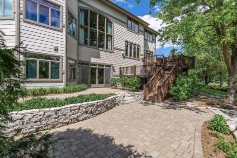 1595 River Shore Drive Hastings MN 55033