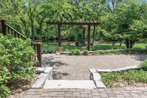 1595 River Shore Drive Hastings MN 55033