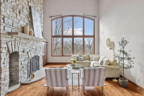 1595 River Shore Drive Hastings MN 55033