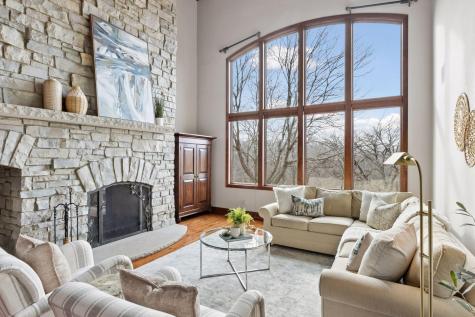 1595 River Shore Drive Hastings MN 55033