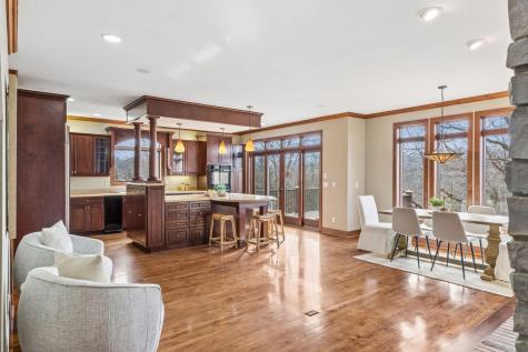 1595 River Shore Drive Hastings MN 55033