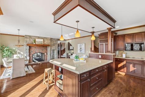 1595 River Shore Drive Hastings MN 55033