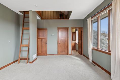 1595 River Shore Drive Hastings MN 55033