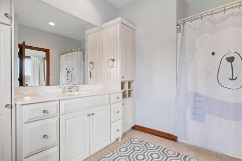 1595 River Shore Drive Hastings MN 55033