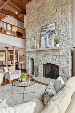 1595 River Shore Drive Hastings MN 55033
