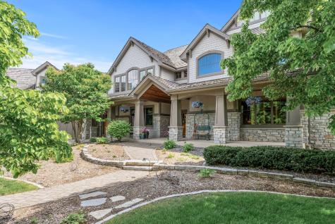 1595 River Shore Drive Hastings MN 55033