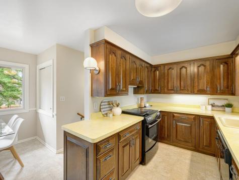 205 Oakview Road West Saint Paul MN 55118