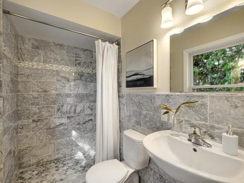 205 Oakview Road West Saint Paul MN 55118