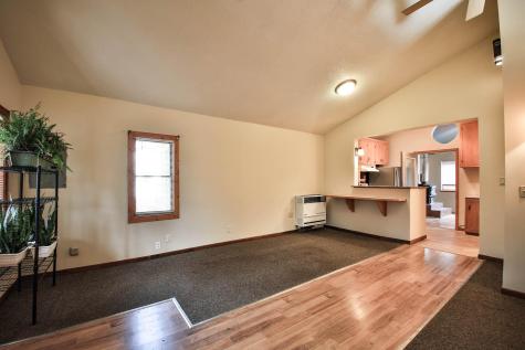 1941 Quentin Avenue S Lakeland MN 55043