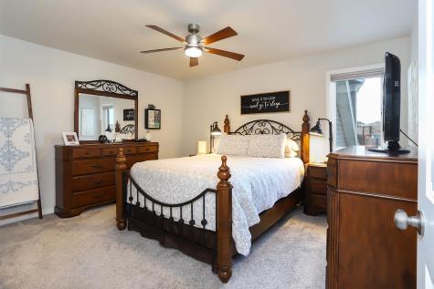 5461 Lori Lane W West Fargo ND 58078