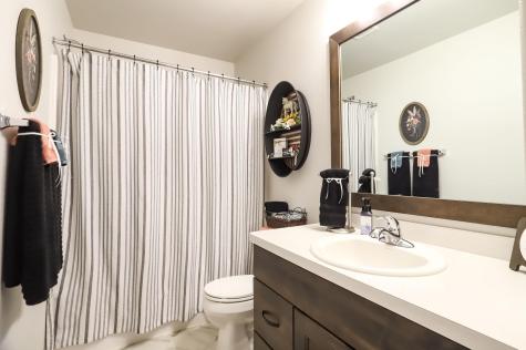 5461 Lori Lane W West Fargo ND 58078