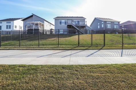 5461 Lori Lane W West Fargo ND 58078
