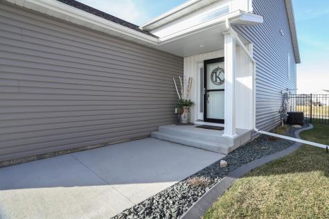 5461 Lori Lane W West Fargo ND 58078