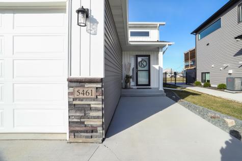 5461 Lori Lane W West Fargo ND 58078
