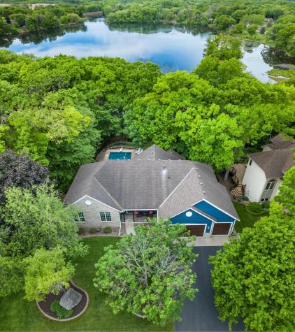 8551 Summit Oaks Bay Savage MN 55378