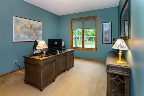 8551 Summit Oaks Bay Savage MN 55378