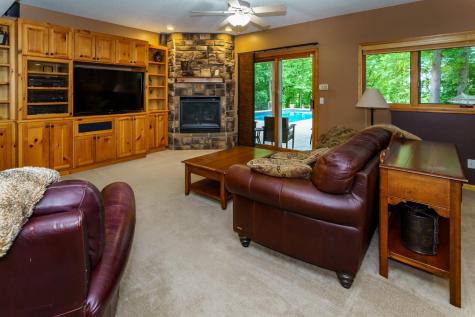 8551 Summit Oaks Bay Savage MN 55378