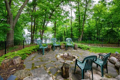 8551 Summit Oaks Bay Savage MN 55378