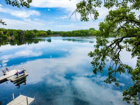 8551 Summit Oaks Bay Savage MN 55378