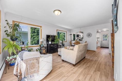 1418 21st Avenue S Moorhead MN 56560