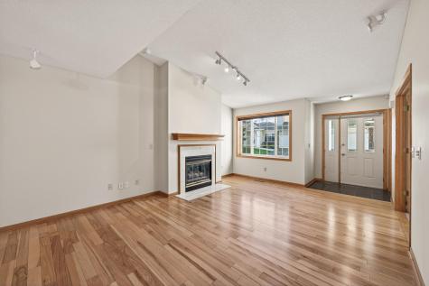 1756 Linden Cove White Bear Lake MN 55110