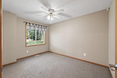 1756 Linden Cove White Bear Lake MN 55110