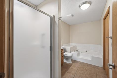 1756 Linden Cove White Bear Lake MN 55110