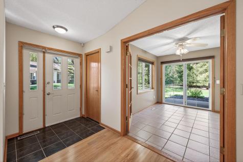 1756 Linden Cove White Bear Lake MN 55110