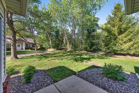 1756 Linden Cove White Bear Lake MN 55110