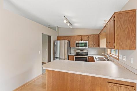 1016 Meadow Street Cologne MN 55322