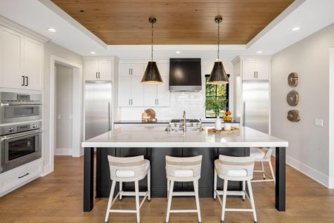 3752 Woodland Cove Parkway Minnetrista MN 55331