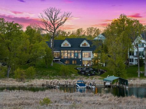 3752 Woodland Cove Parkway Minnetrista MN 55331