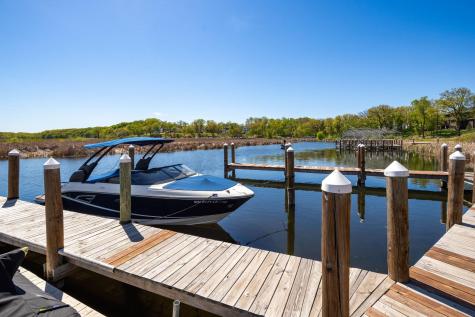 3752 Woodland Cove Parkway Minnetrista MN 55331