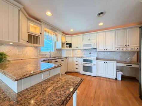 809 W Lake Avenue Worthington MN 56187
