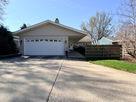 809 W Lake Avenue Worthington MN 56187