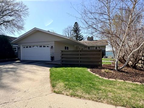 809 W Lake Avenue Worthington MN 56187