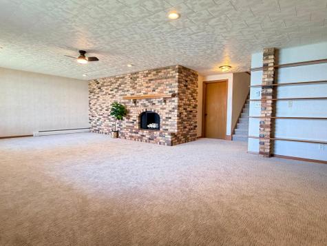 809 W Lake Avenue Worthington MN 56187