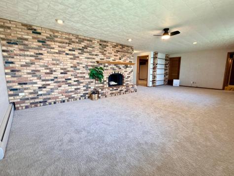 809 W Lake Avenue Worthington MN 56187