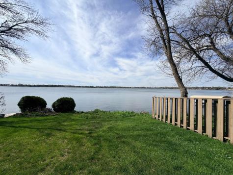 809 W Lake Avenue Worthington MN 56187