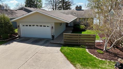 809 W Lake Avenue Worthington MN 56187