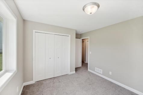 1373 Oak Ridge Street Hanover MN 55341