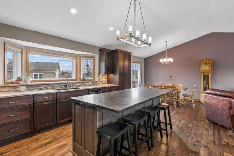 17531 Freeport Way Farmington MN 55024