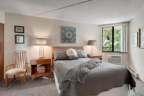 2601 Kenzie Terrace Saint Anthony MN 55418