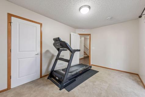 3264 Oak View Drive Woodbury MN 55129