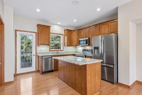 3264 Oak View Drive Woodbury MN 55129
