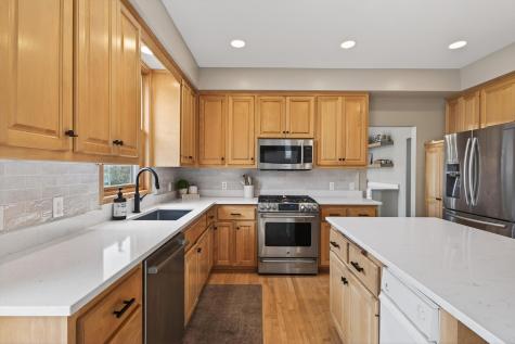 7319 Fawn Hill Road Chanhassen MN 55317