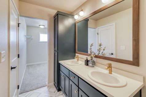 6705 32 Street S Fargo ND 58104