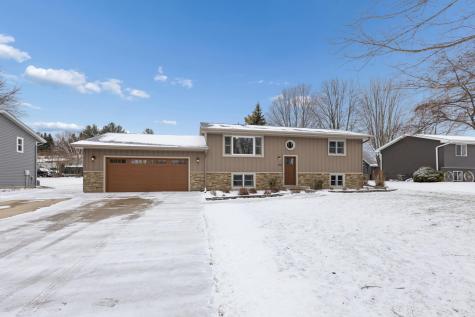 404 Ortloff Trail NW Watertown MN 55388