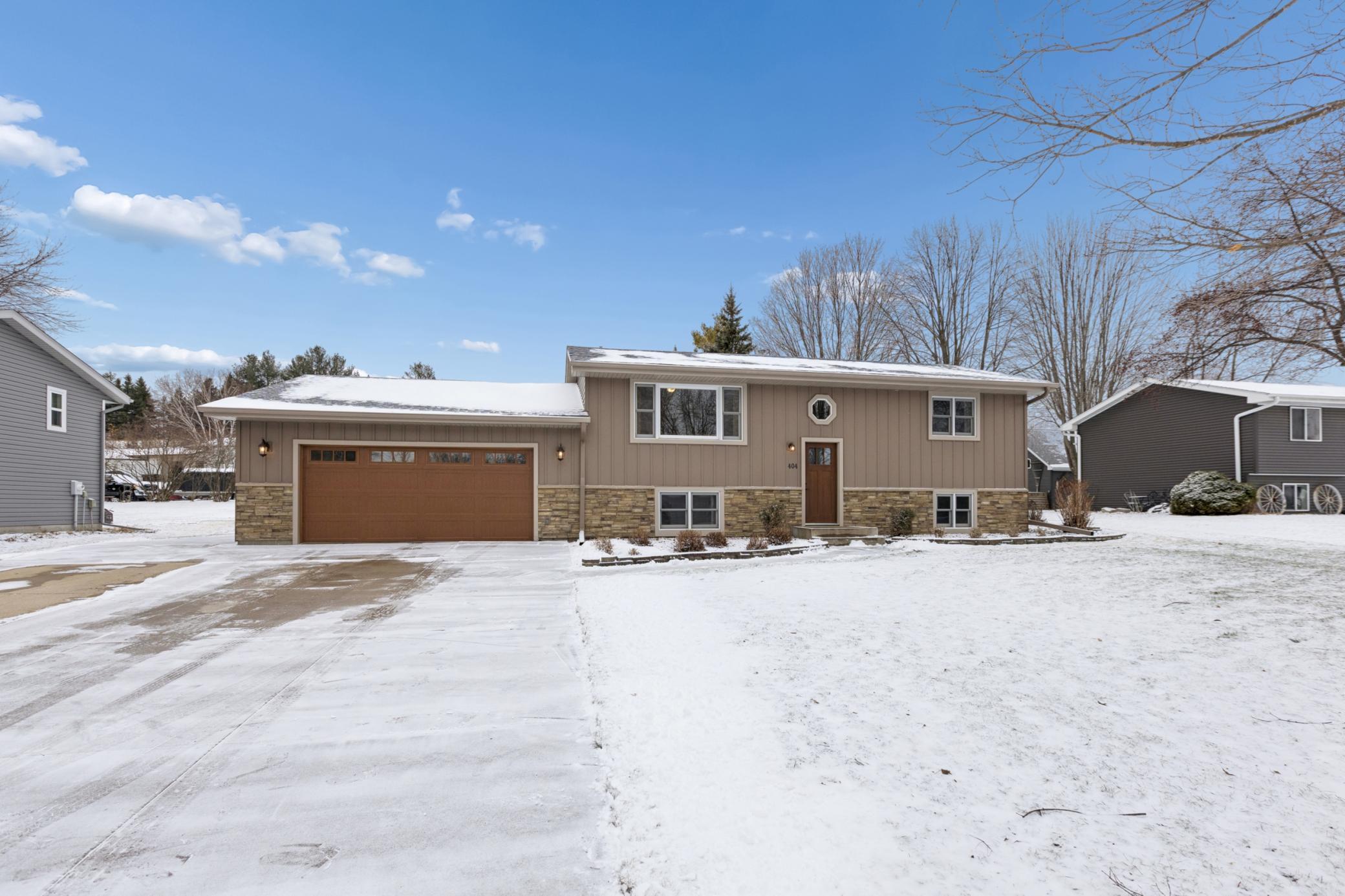 404 Ortloff Trail NW Watertown MN 55388