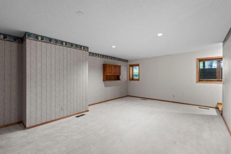 9651 Juniper Street NW Coon Rapids MN 55433